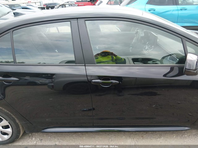 5YFB4MDE6TP398271 Toyota COROLLA LE