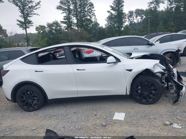 Auction sale of the 2023 Tesla Model Y, vin: 7SAYGDEE7PA050092, lot number: 45984767