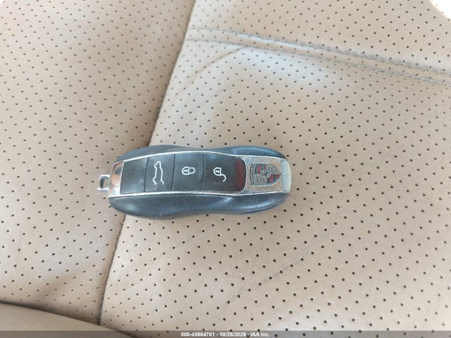 45984781 :رقم المزاد ، WP1AA2A20CLA08095 vin ، 2012 Porsche Cayenne مزاد بيع