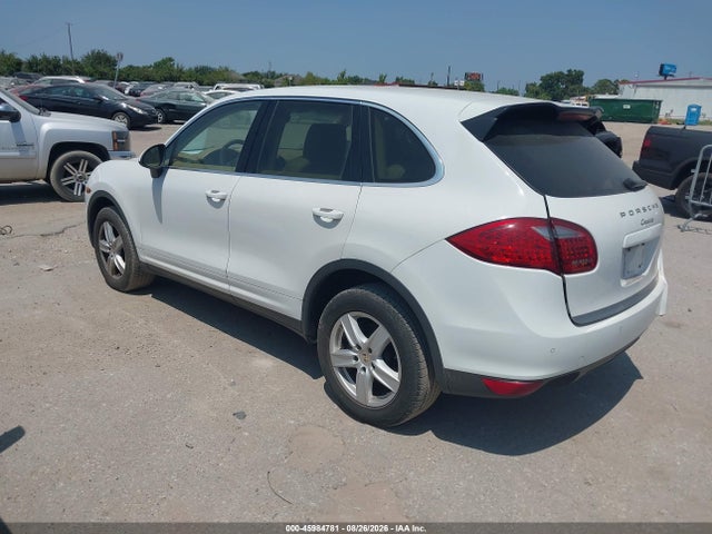 45984781 :رقم المزاد ، WP1AA2A20CLA08095 vin ، 2012 Porsche Cayenne مزاد بيع