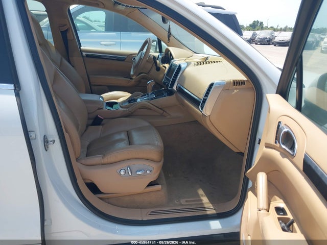 45984781 :رقم المزاد ، WP1AA2A20CLA08095 vin ، 2012 Porsche Cayenne مزاد بيع
