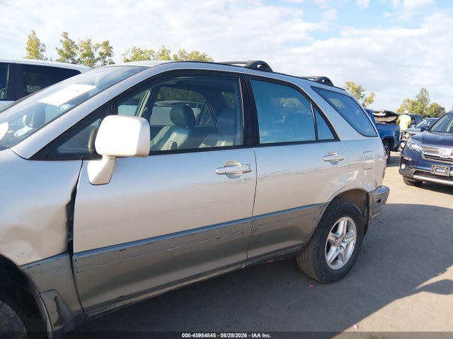 Auction sale of the 2000 Lexus Rx 300, vin: JT6HF10U6Y0158565, lot number: 45984845