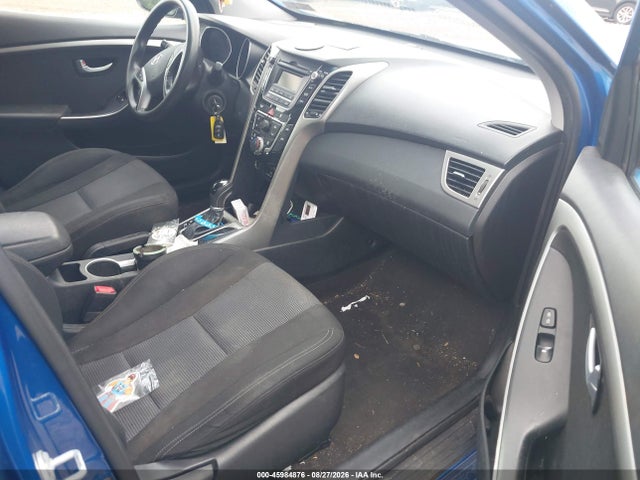 2017 Hyundai Elantra Gt მანქანა იყიდება აუქციონზე, vin: KMHD35LH9HU382763, აუქციონის ნომერი: 45984876