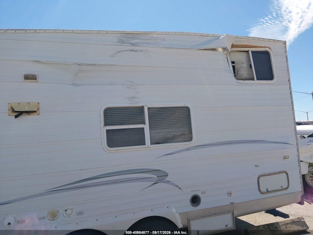 45984877 :رقم المزاد ، 1UJBJ02N521AA0120 vin ، 2002 Jayco Jayfl184bh مزاد بيع