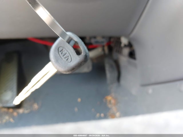 45984887 :رقم المزاد ، KNAFB121835296681 vin ، 2003 Kia Spectra Ls مزاد بيع