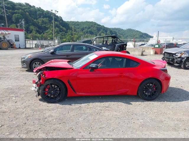 45984916 :رقم المزاد ، JF1ZNBE10S9756387 vin ، 2025 Toyota Gr86 Premium مزاد بيع