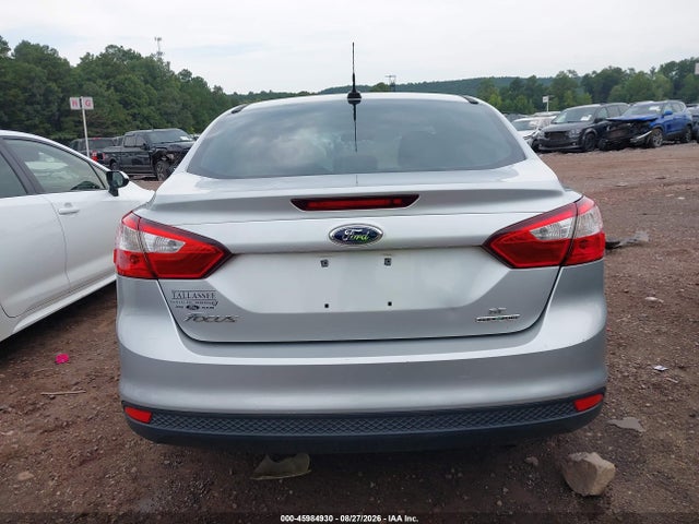 45984930 :رقم المزاد ، 1FADP3F24EL387185 vin ، 2014 Ford Focus Se مزاد بيع