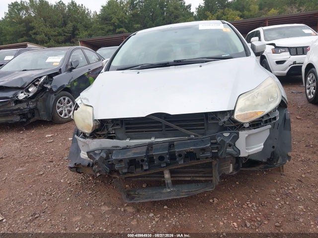 45984930 :رقم المزاد ، 1FADP3F24EL387185 vin ، 2014 Ford Focus Se مزاد بيع