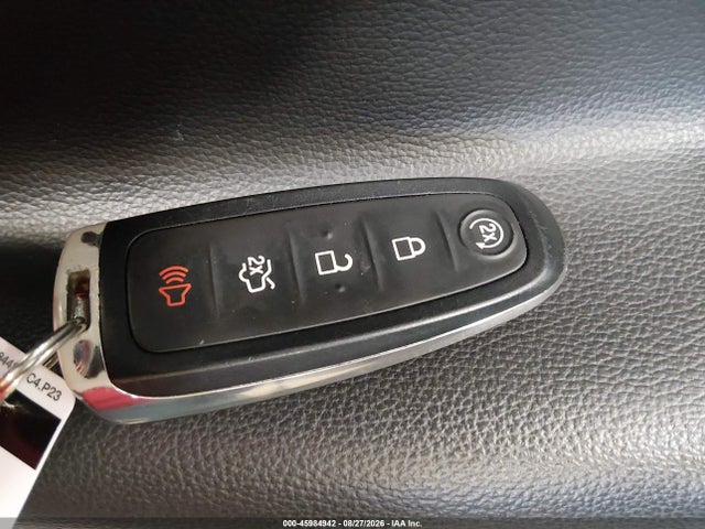 Продажа на аукционе авто 2019 Ford Escape Se, vin: 1FMCU9GD9KUA36923, номер лота: 45984942