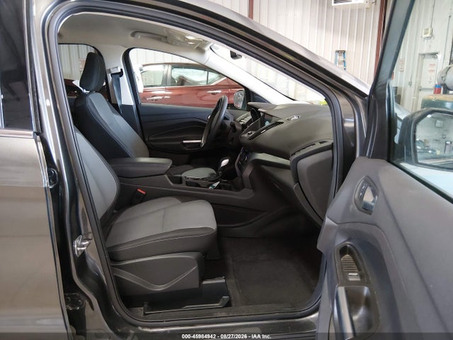 Продажа на аукционе авто 2019 Ford Escape Se, vin: 1FMCU9GD9KUA36923, номер лота: 45984942