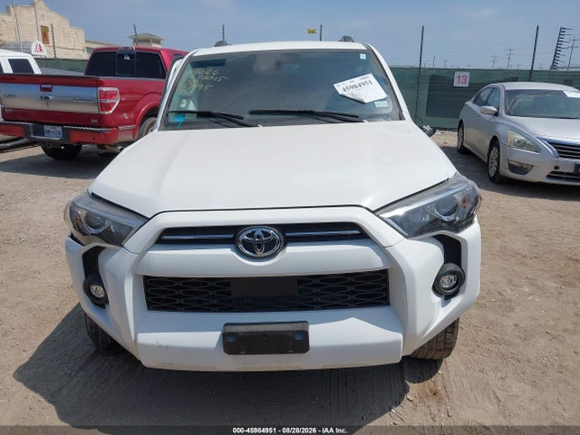 Продажа на аукционе авто 2022 Toyota 4runner Sr5, vin: JTEEU5JR5N5258895, номер лота: 45984951