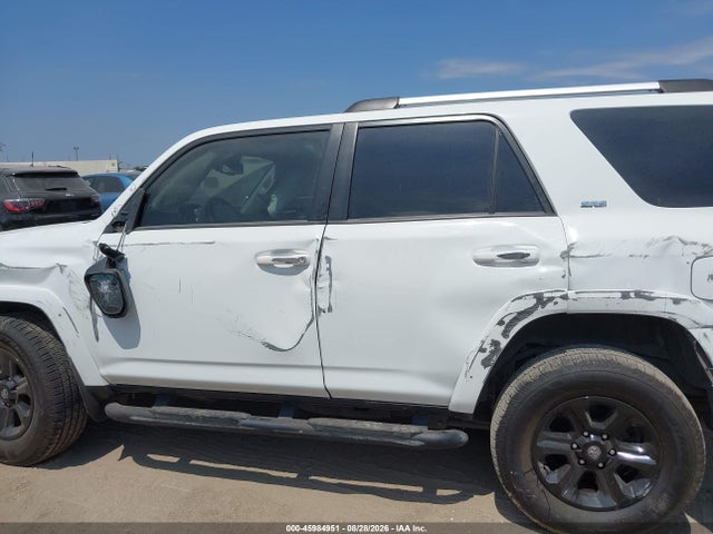 Продажа на аукционе авто 2022 Toyota 4runner Sr5, vin: JTEEU5JR5N5258895, номер лота: 45984951