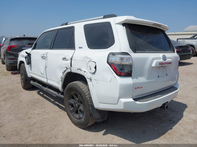 Продажа на аукционе авто 2022 Toyota 4runner Sr5, vin: JTEEU5JR5N5258895, номер лота: 45984951