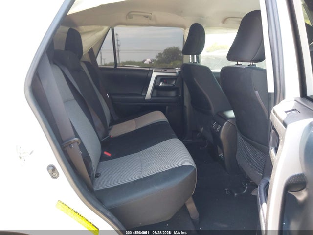 Продажа на аукционе авто 2022 Toyota 4runner Sr5, vin: JTEEU5JR5N5258895, номер лота: 45984951