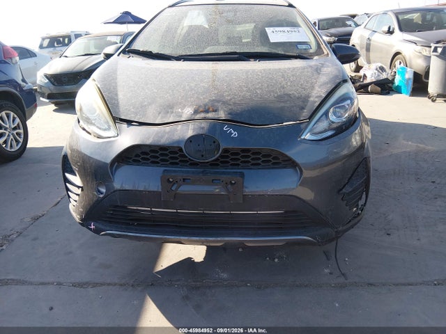 Продажа на аукционе авто 2018 Toyota Prius C Three, vin: JTDKDTB32J1619524, номер лота: 45984952