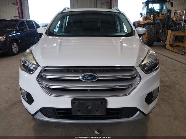 Продажа на аукционе авто 2018 Ford Escape Se, vin: 1FMCU9GD0JUC38810, номер лота: 45984984