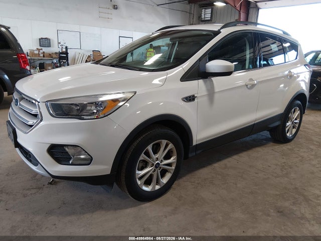 Продажа на аукционе авто 2018 Ford Escape Se, vin: 1FMCU9GD0JUC38810, номер лота: 45984984