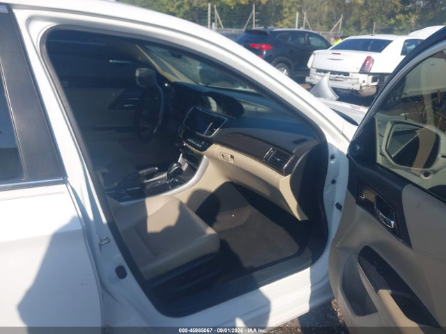 Продажа на аукционе авто 2017 Honda Accord Ex-l, vin: 1HGCR2F8XHA184916, номер лота: 45985067