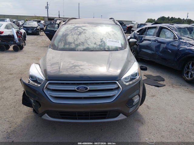 45985084 :رقم المزاد ، 1FMCU9HD8KUA50360 vin ، 2019 Ford Escape Sel مزاد بيع