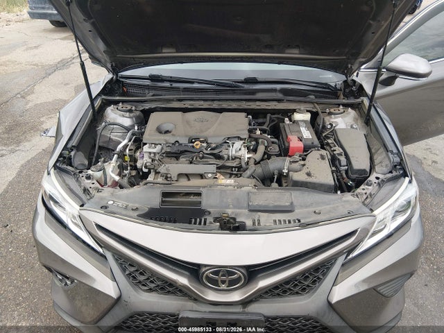 4T1B11HK8JU117302 Toyota CAMRY SE