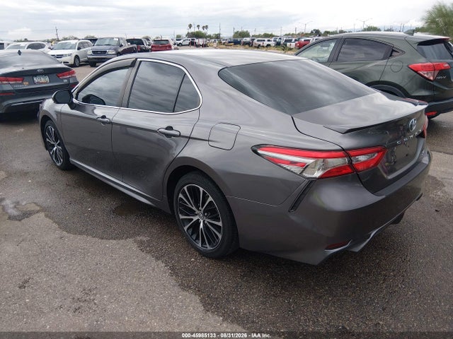 4T1B11HK8JU117302 Toyota CAMRY SE
