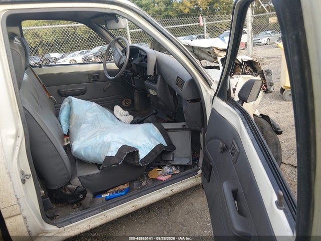 45985141 :رقم المزاد ، JT4RN81R6K5036947 vin ، 1989 Toyota Pickup 1/2 Ton Short Wheelbase مزاد بيع