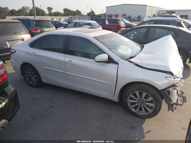 45985203 :رقم المزاد ، 4T1BF1FK7FU986193 vin ، 2015 Toyota Camry Xle مزاد بيع