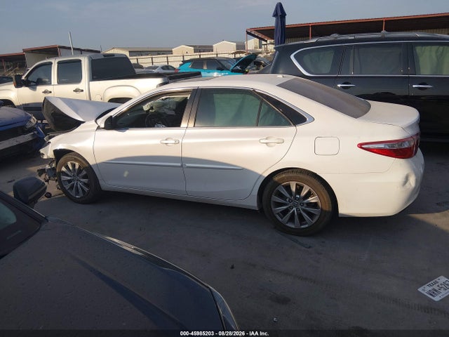 45985203 :رقم المزاد ، 4T1BF1FK7FU986193 vin ، 2015 Toyota Camry Xle مزاد بيع