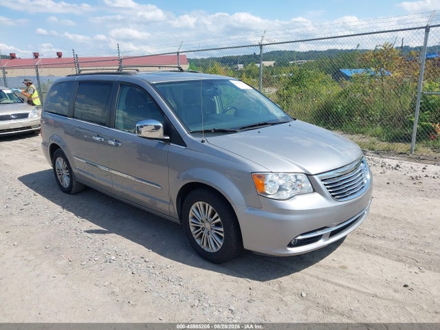 45985205 :رقم المزاد ، 2C4RC1CG8GR129942 vin ، 2016 Chrysler Town & Country Touring-l Anniversary Edition مزاد بيع