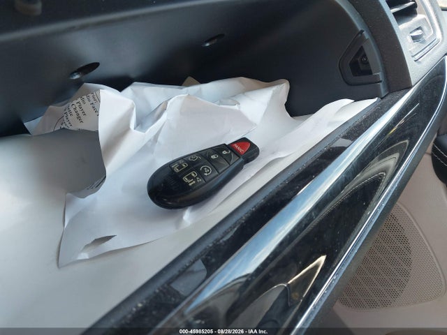 45985205 :رقم المزاد ، 2C4RC1CG8GR129942 vin ، 2016 Chrysler Town & Country Touring-l Anniversary Edition مزاد بيع