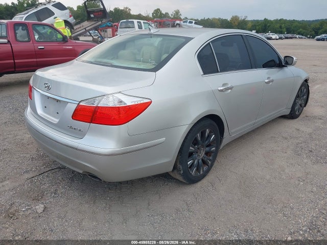 45985228 :رقم المزاد ، KMHGC4DE1BU123705 vin ، 2011 Hyundai Genesis 3.8 مزاد بيع