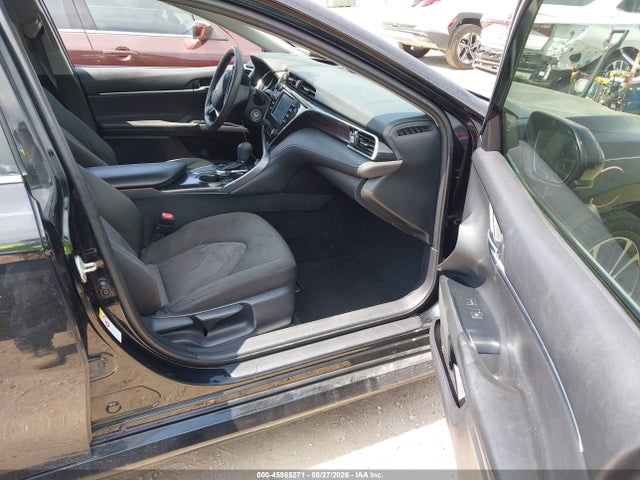 Продажа на аукционе авто 2018 Toyota Camry Le, vin: JTNB11HK7J3033400, номер лота: 45985271