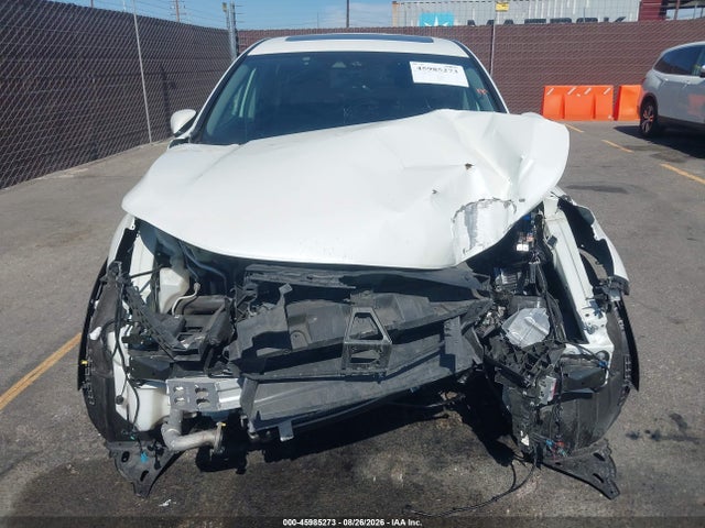 Honda CR-V 2017 2HKRW1H85HH511563 Image 6