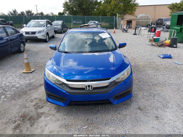 45985274 :رقم المزاد ، 19XFC2F57JE003602 vin ، 2018 Honda Civic Lx مزاد بيع