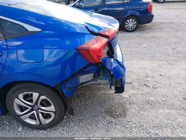 45985274 :رقم المزاد ، 19XFC2F57JE003602 vin ، 2018 Honda Civic Lx مزاد بيع