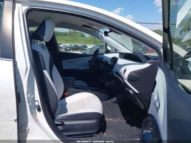 2016 Toyota Prius Three Touring მანქანა იყიდება აუქციონზე, vin: JTDKARFU8G3515406, აუქციონის ნომერი: 45985277