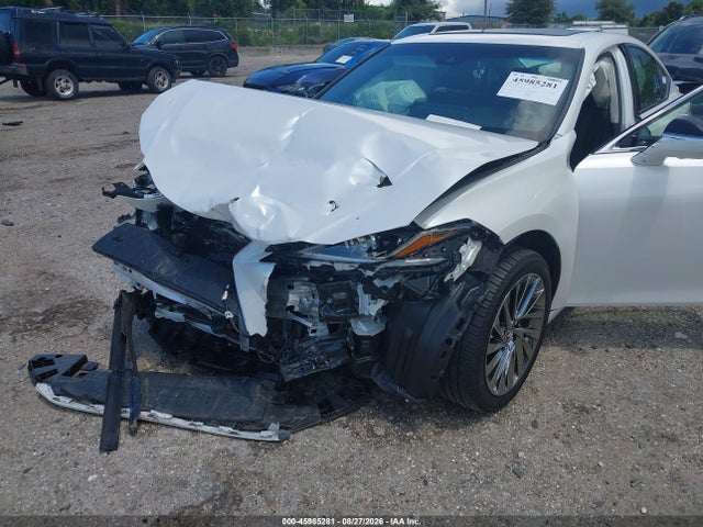 45985281 :رقم المزاد ، 58AEA1C1XRU053344 vin ، 2024 Lexus Es 300h Luxury مزاد بيع
