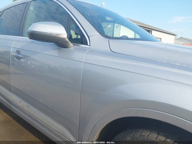 Продажа на аукционе авто 2017 Audi Q7 3.0t Premium, vin: WA1LAAF76HD019638, номер лота: 45985312