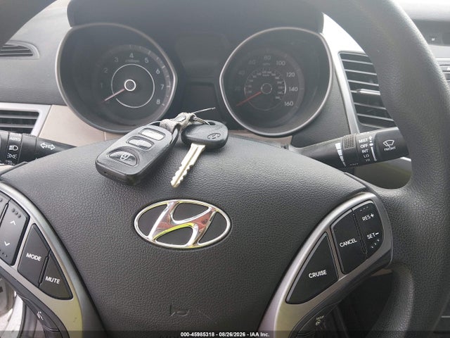 Продаж на аукціоні авто 2015 Hyundai Elantra Se, vin: 5NPDH4AE1FH571889, номер лоту: 45985318