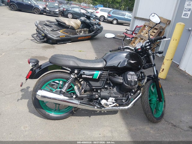 Moto Guzzi Other 2018 ZGULDUA08JM000262 Image 13