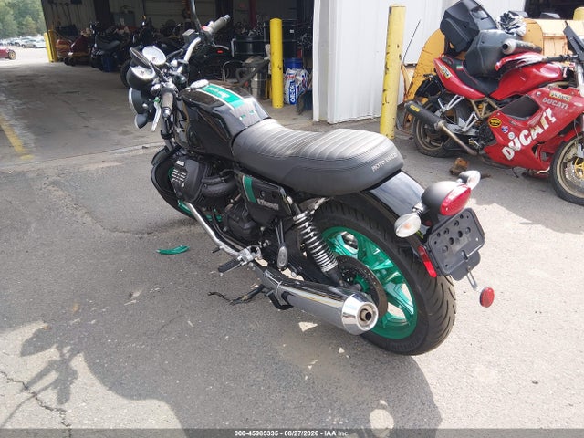 Moto Guzzi Other 2018 ZGULDUA08JM000262 Image 3
