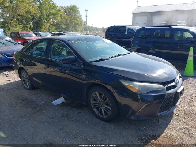 Продажа на аукционе авто 2015 Toyota Camry Se, vin: 4T1BF1FKXFU002762, номер лота: 45985357