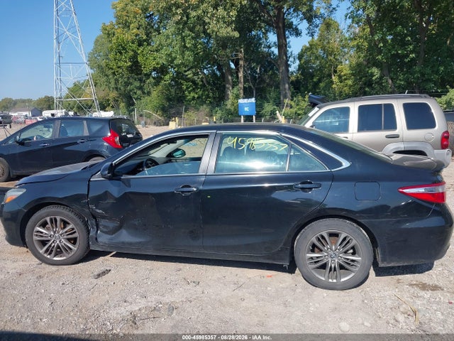 Aukcja sprzedaży 2015 Toyota Camry Se, vin: 4T1BF1FKXFU002762, numer aukcji: 45985357