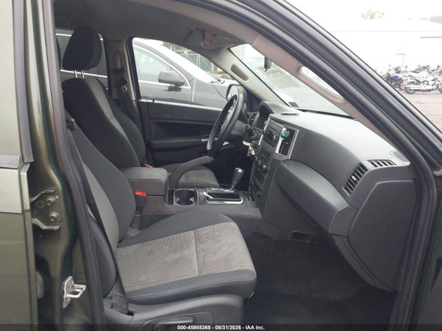 2008 Jeep Grand Cherokee Laredo მანქანა იყიდება აუქციონზე, vin: 1J8GR48K78C138686, აუქციონის ნომერი: 45985368