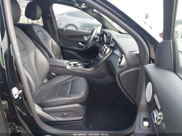 45985397 :رقم المزاد ، WDC0G4KB2JV106076 vin ، 2018 Mercedes-benz Glc 300 4matic مزاد بيع
