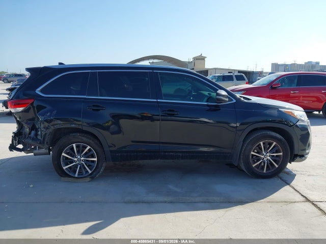 2017 Toyota Highlander Xle მანქანა იყიდება აუქციონზე, vin: 5TDKZRFH0HS519865, აუქციონის ნომერი: 45985431