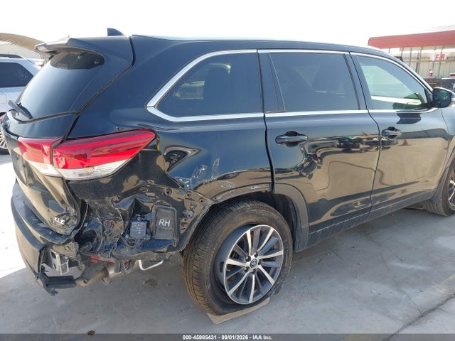 2017 Toyota Highlander Xle მანქანა იყიდება აუქციონზე, vin: 5TDKZRFH0HS519865, აუქციონის ნომერი: 45985431