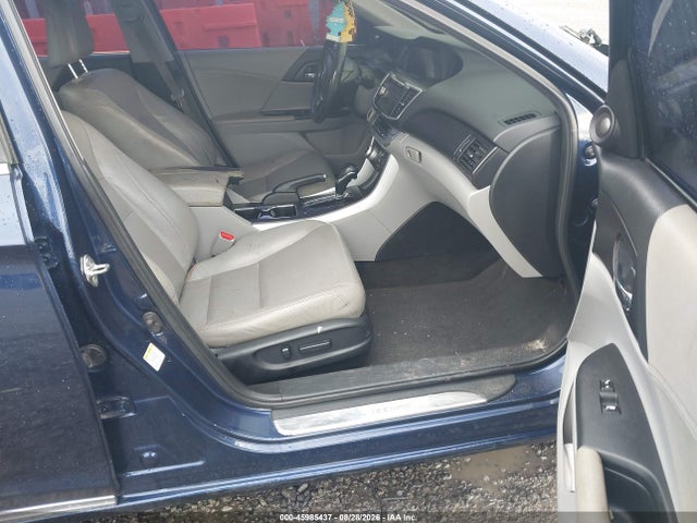 45985437 :رقم المزاد ، 1HGCR3F86DA008333 vin ، 2013 Honda Accord Ex-l V-6 مزاد بيع