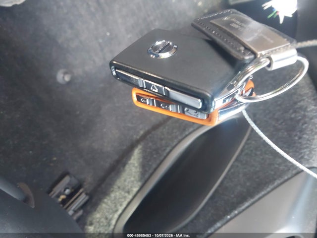 2023 Volvo Xc40 B5 Plus Bright Theme მანქანა იყიდება აუქციონზე, vin: YV4L12UN0P2931055, აუქციონის ნომერი: 45985453