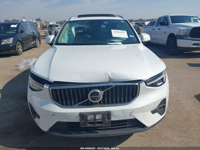 2023 Volvo Xc40 B5 Plus Bright Theme მანქანა იყიდება აუქციონზე, vin: YV4L12UN0P2931055, აუქციონის ნომერი: 45985453